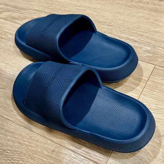 Higashi Cloud Slides Dark Blue